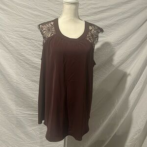 Women’s short sleeve top